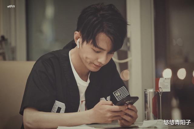 肖战|于正评价肖战“很好”，提问者直接大破防，删除评论！