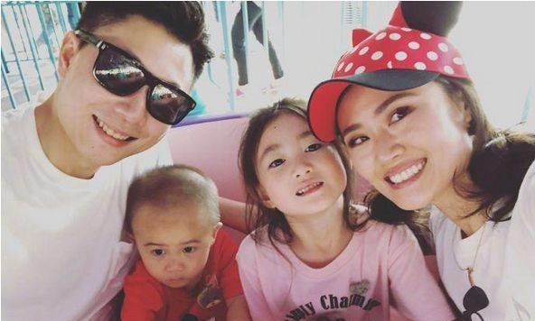 李安琪|21岁时爱上14岁的她，用7年等她长大，如今一家四口生活美满