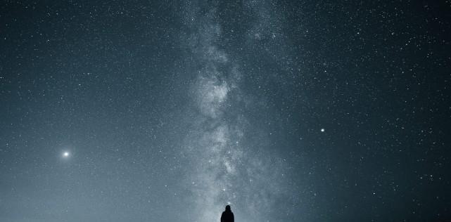 几处异常被发现,研究者推测:太阳系曾发生过宇宙战争