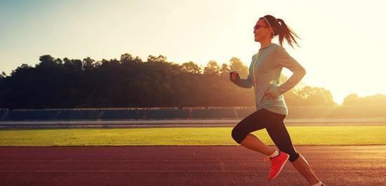 跑步 为什么不提倡跑步减肥？业内人士透露，跑步对减肥无效！