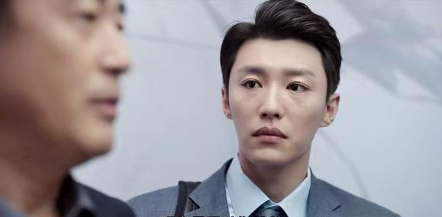 舒淇|玫瑰之战：终于知道，优秀好强的方旭为什么最后一无所有