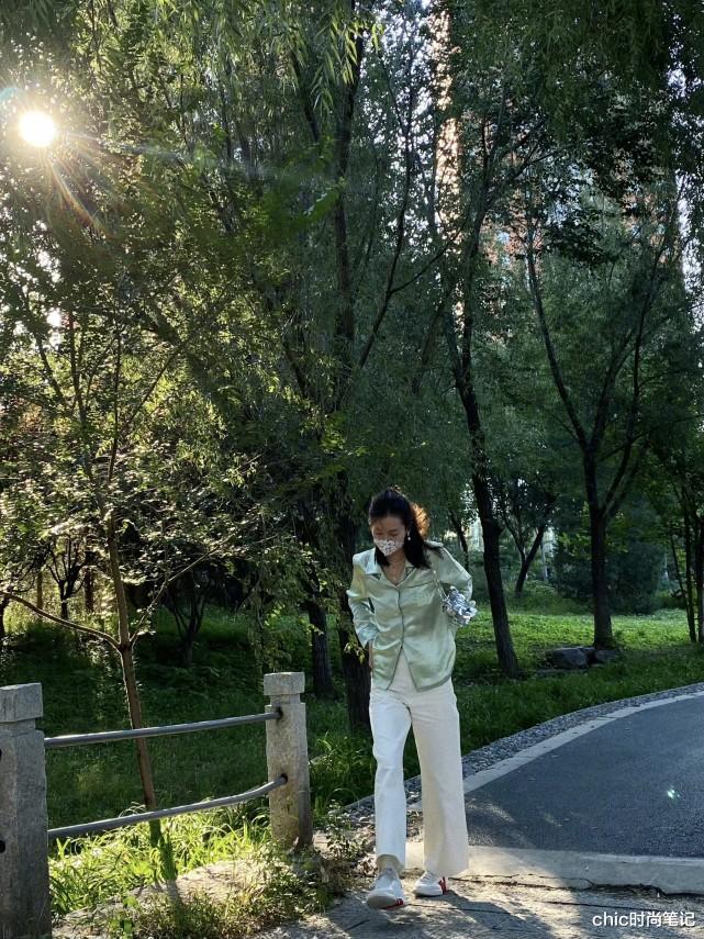 穿衣搭配|井柏然眼光奶思，若CP成真，那也是教科书级别的情侣穿搭