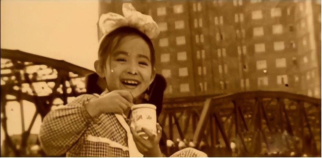 邰丽华|两次拒绝富商,27岁下嫁理工男,“千手观音”邰丽华找到幸福了吗