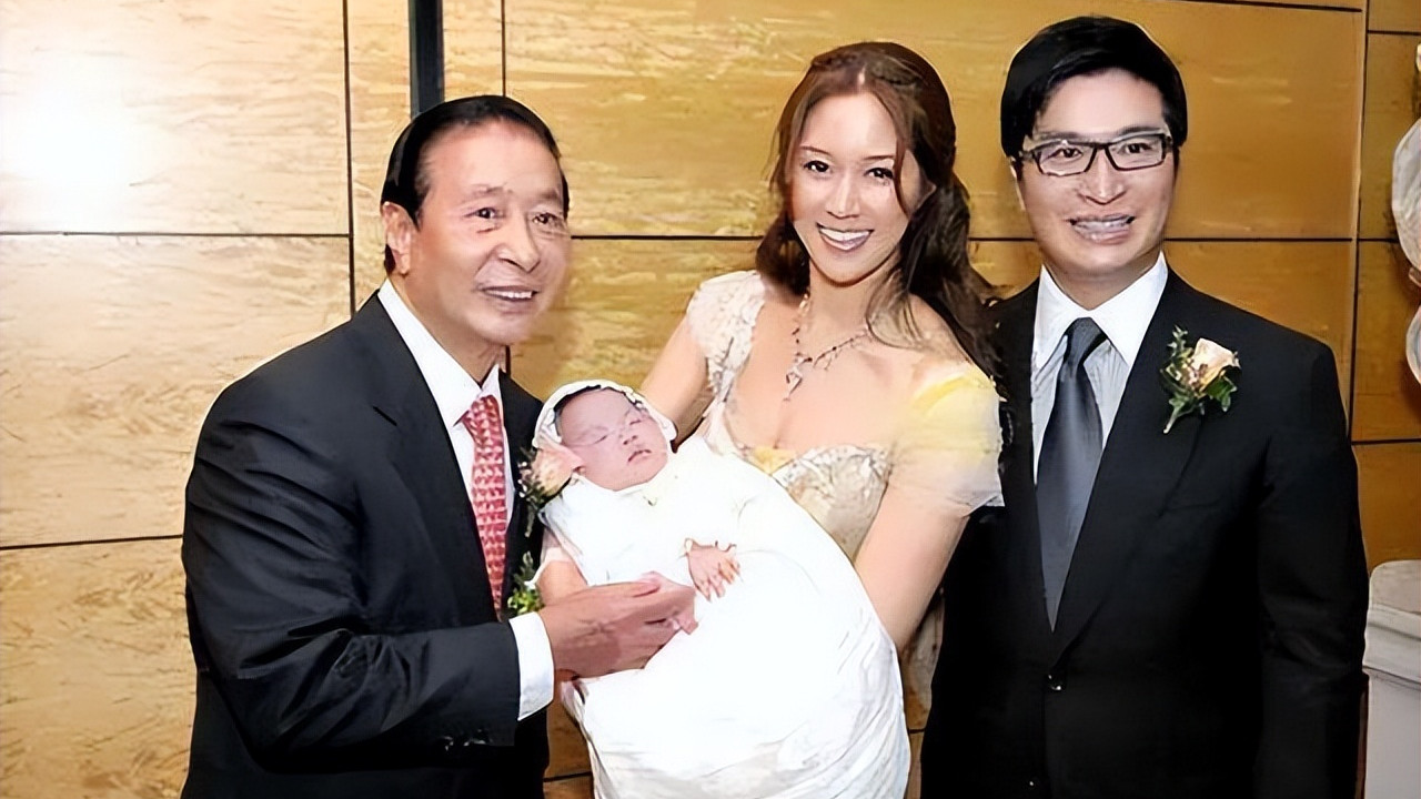 徐子淇|靠生儿子获得近20亿奖励，公公希望有第五胎，徐子淇却决定封肚