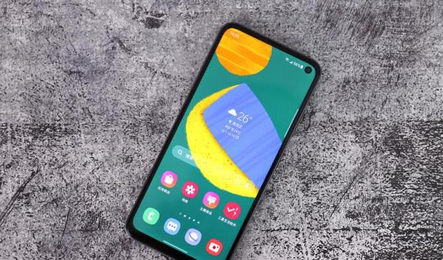 苹果|三星终于发力！6400万像素+1T拓展+骁龙芯，128GB售价相当亲民