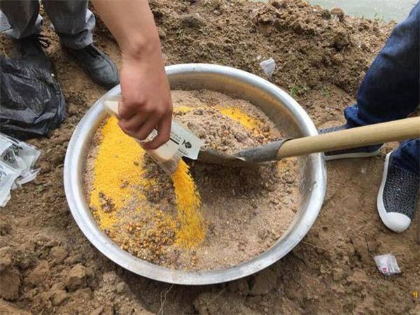 |野钓打窝乱象导致久钓没口，打破僵局仅需一招，上鱼效率明显提高