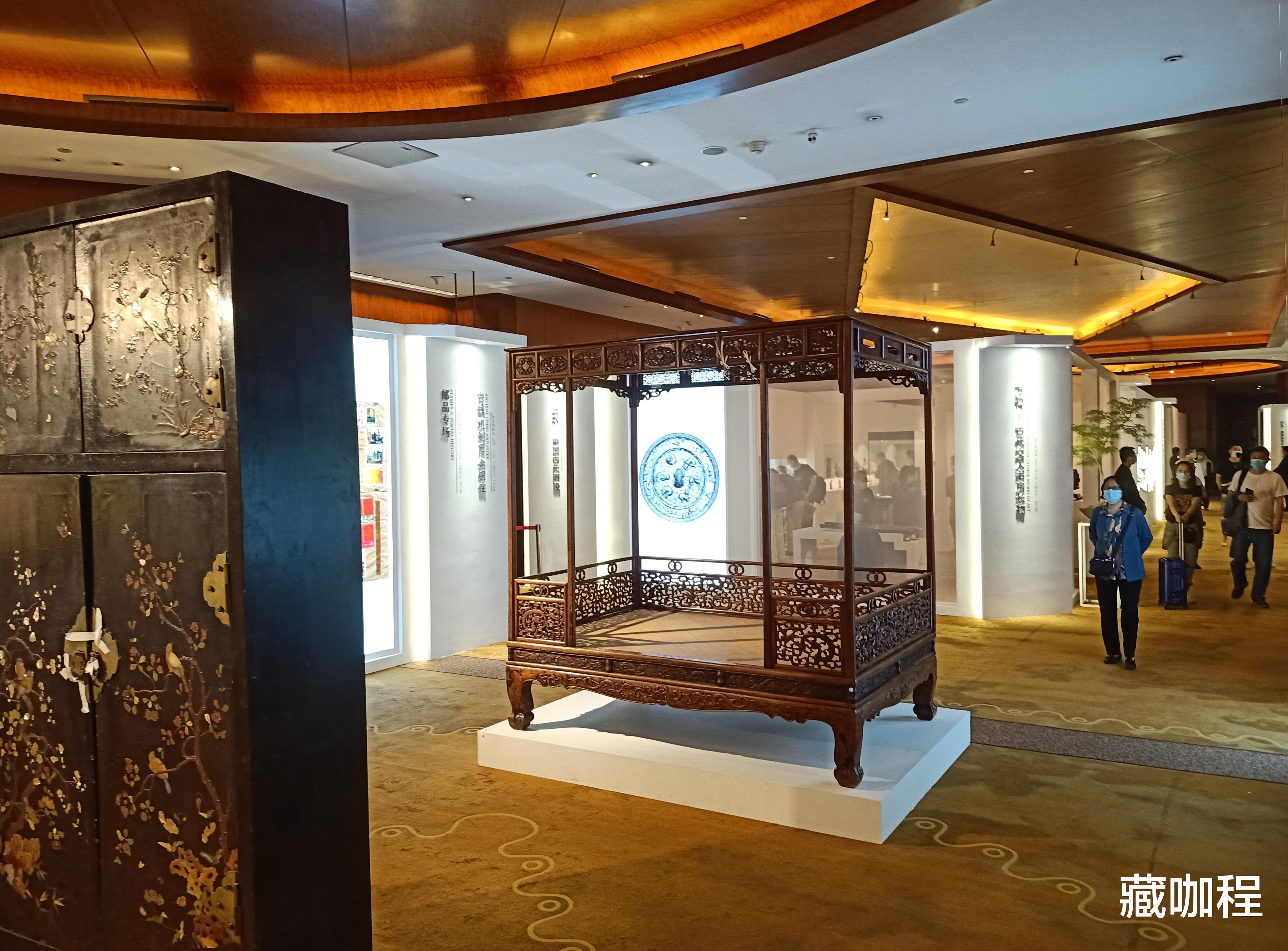 |六柱架子床207万，不及黄花梨老料新做的零头