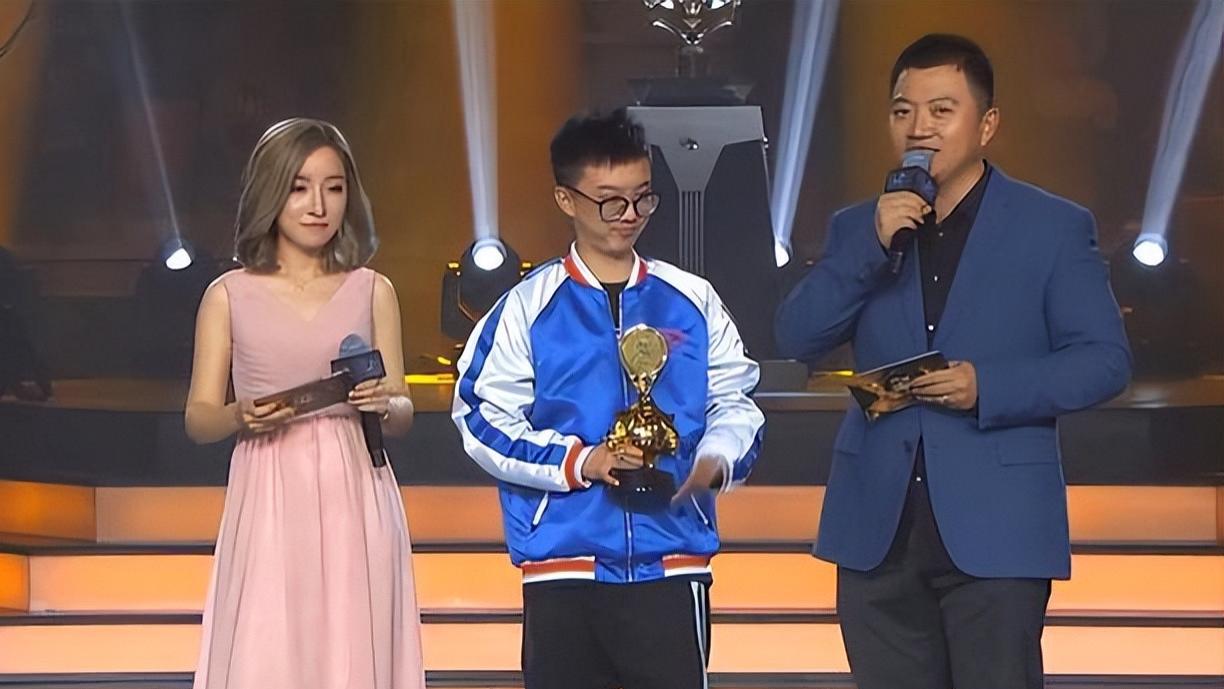 王祥|Dota2-笑不活了？Inflame爆料：我打职业的时候有人在BP时看片！