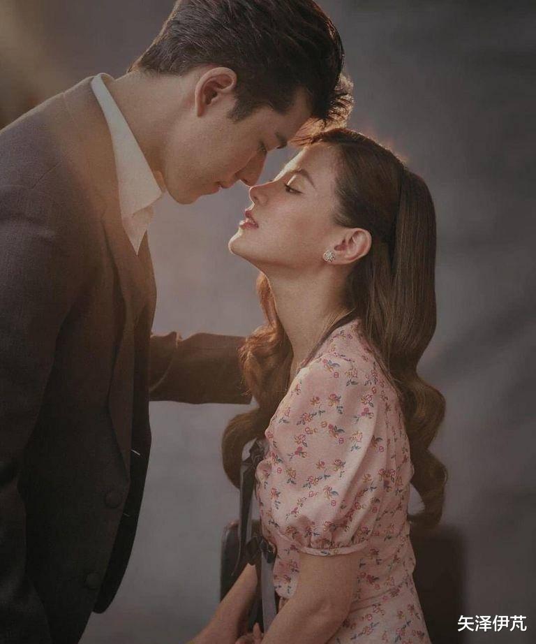 电影|偶像剧照进现实!国外顶流女星被男演员公开告白,5年友情变爱情
