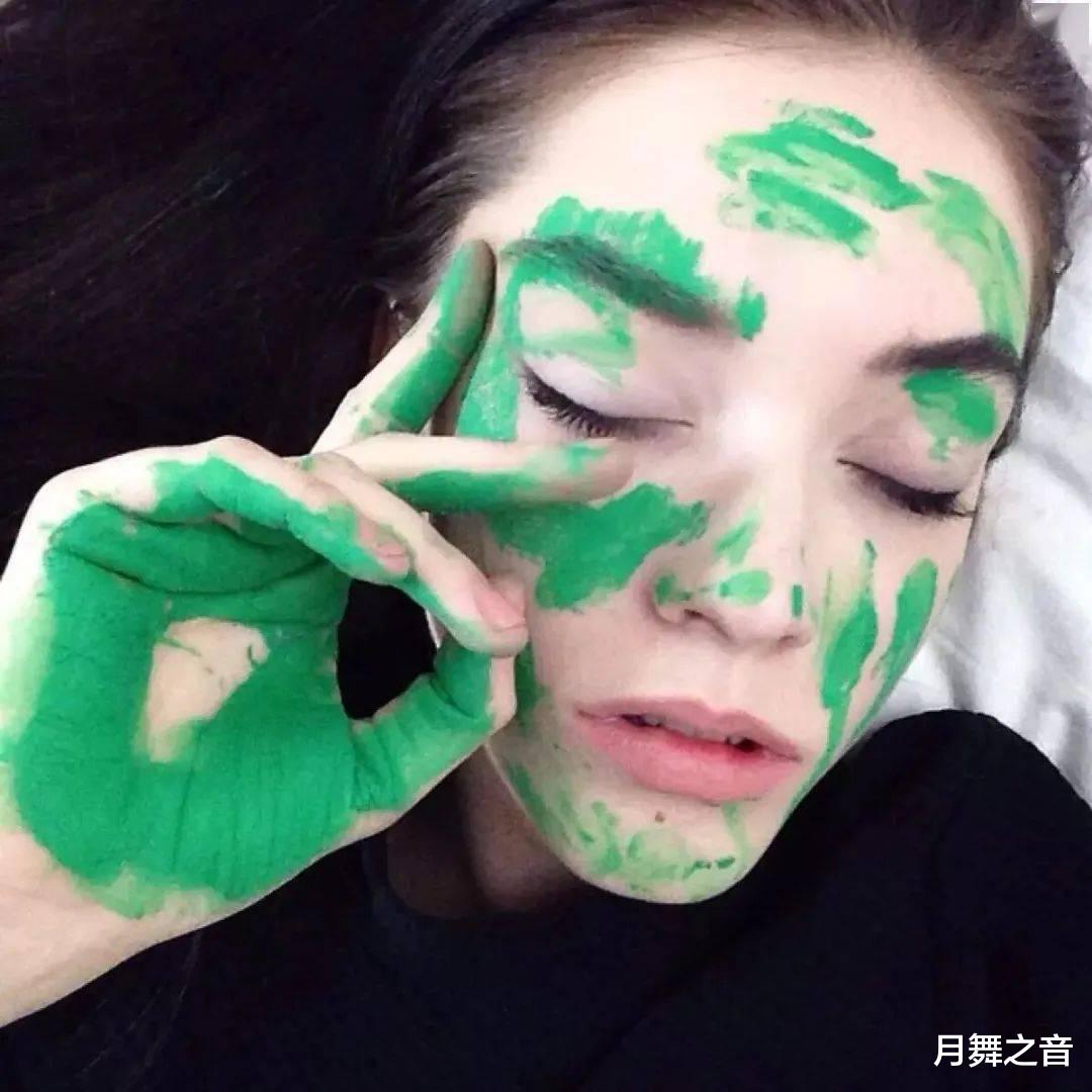 科学证据证实:镜子在欺骗我们?镜子中的你, 或许并不是你的真实样貌!