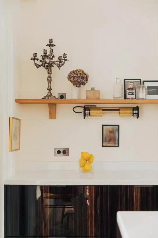 一对巴黎夫妇，带着俩女儿住210㎡的家，精致的生活令人羡慕