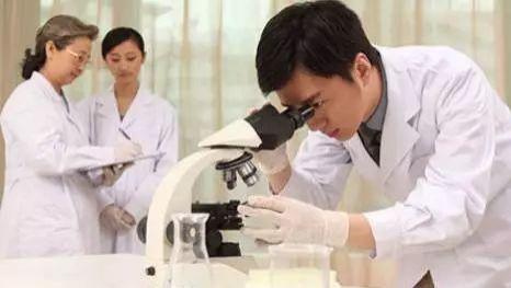 医生|医学出现“怪相”，毕业后大多数人都拿不到执业，不少人考虑转行