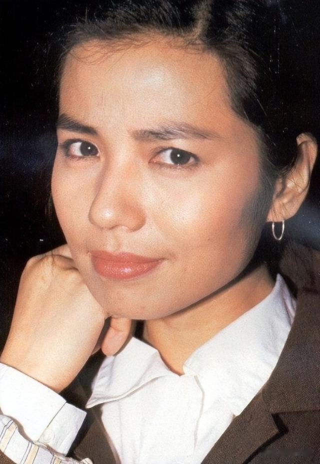 钟楚红|15年过去了,那个对丈夫说永不再嫁的钟楚红,履行承诺了吗