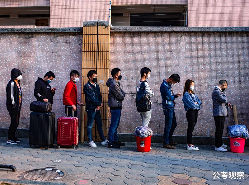 求职|本科毕业找工作难,进厂打螺丝也成为了一种出路?