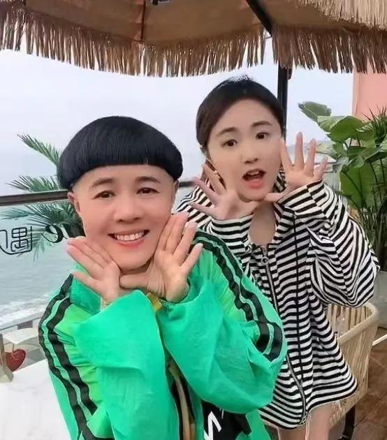 刘纯燕|央视反差最大的夫妻：最严肃“国脸”娶了“金龟子”，处处不般配，却恩爱34年