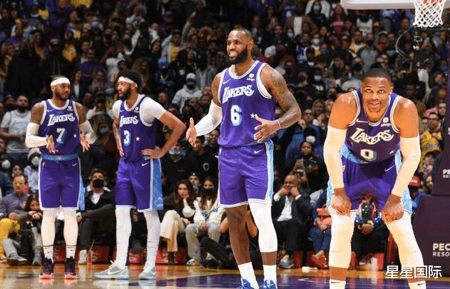 威斯布鲁克|詹皇复出怒砍29+13+10大号三双,加时险胜尼克斯,威少成“欢乐喜剧人”