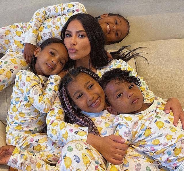 金·卡戴珊|金卡戴珊分手原因揭晓!拒绝小13岁男友求婚,坦言:不想再要孩子