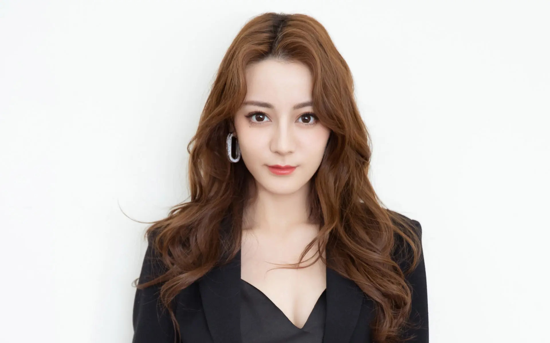 张钧甯|2022上半年明星代言,肖战王一博仍是顶流,白鹿凭综艺增速第一