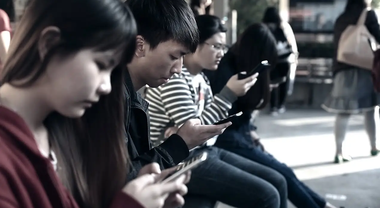 华为荣耀|旧款旗舰直降2120元,12+512GB+50W无线快充,加速降价退市