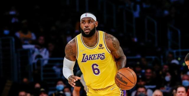 湖人队|NBA常规赛：战力喷火，詹姆斯卷土重来，湖人射落火箭