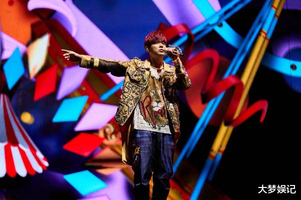 周杰伦|周杰伦隔3年开唱…IG涌粉丝负评！大方开放录影：唱不好的地方@我