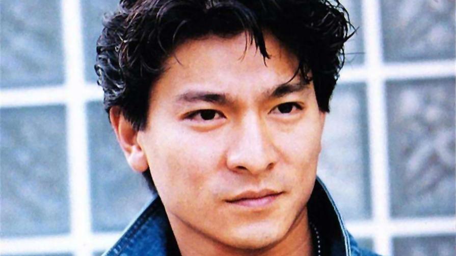 |为什么小鲜肉、娘炮等不男不女的畸形审美能充斥我们的荧屏