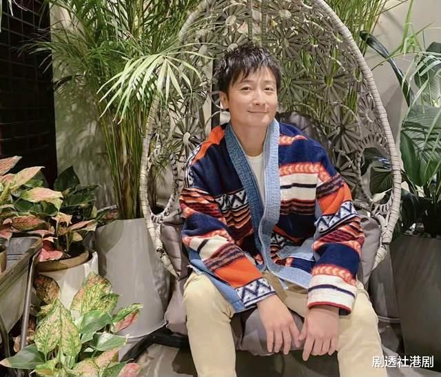 方力申|香港知名荧幕男神不幸确诊！自曝陷入经济困难，拿剧组盒饭当晚饭