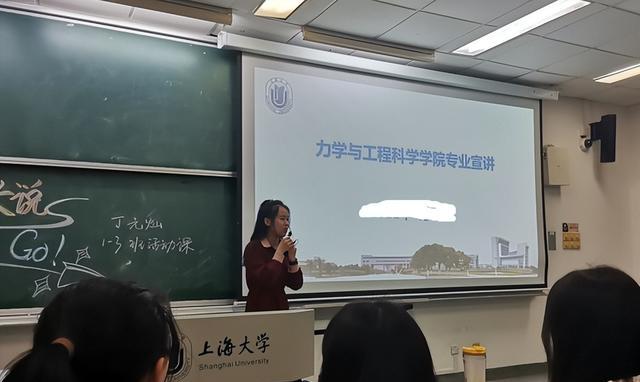 土木工程|土木工程专业最牛简历走红,一人考下10个证书,堪称专科生的楷模