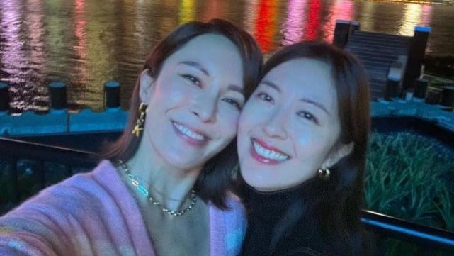 唐诗咏|与张曦雯因为拍剧成好闺蜜 唐诗咏与她们母女俩开心相聚合影
