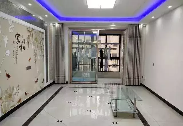 全包给亲戚13万装修出来的房子,才住了半个月就想砸了!很不满意