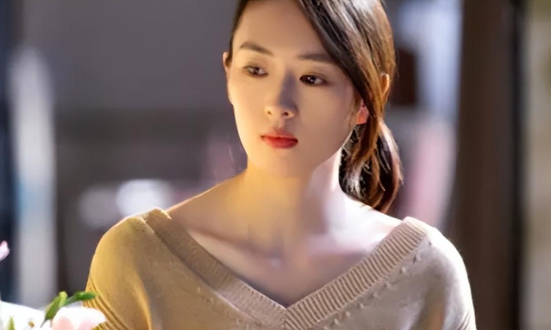 童谣|资本大鳄王冉：51岁娶小17岁童瑶，余生要为娇妻遮风挡雨