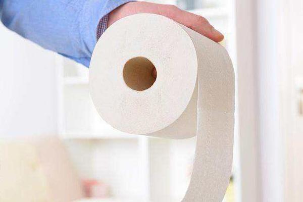 肝脏|肝脏病变，脸上或会发出3个信号，这几件事要常做，可助你排肝毒