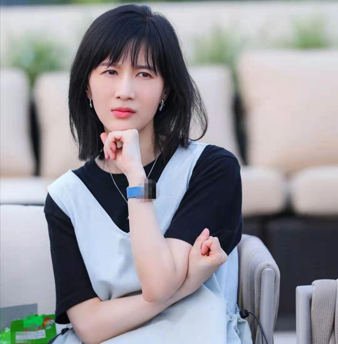 李佳琦|网络主播收入曝光！李佳琦超18亿一哥地位不变，papi酱收入仅1亿