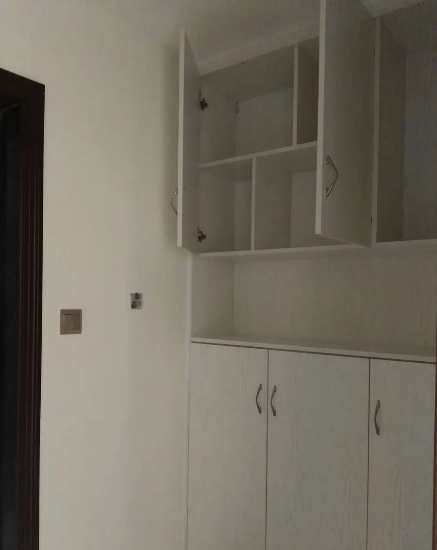 朋友新家装好，摆上家具更漂亮了，客餐厅的隔断更是匠心独运