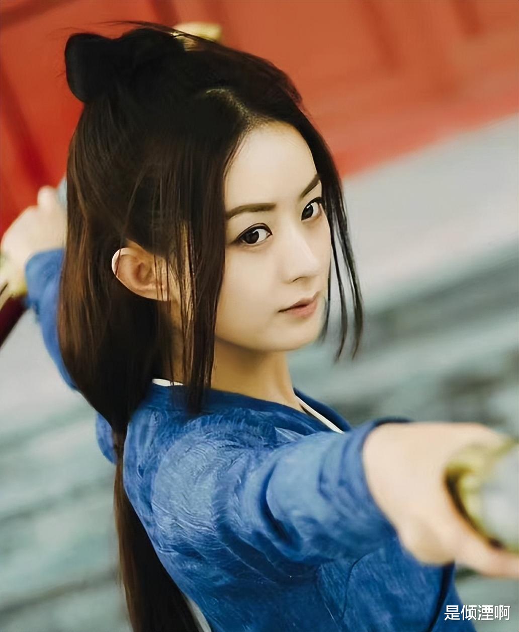 江疏影|赵丽颖《与凤行》路透曝光!沈璃蓝衣劲装气场大,粉丝:期待了!