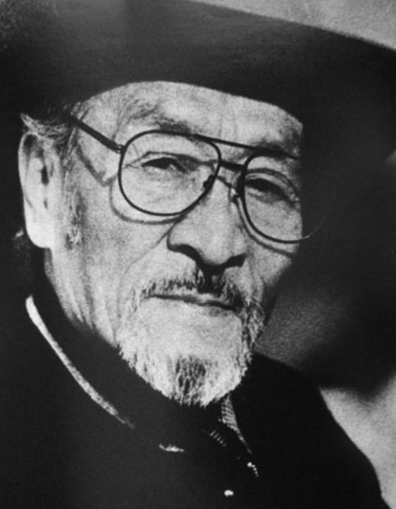 王洛宾|音乐家王洛宾：不相信妻子劈腿 深夜回家被妻子问你回来睡哪！