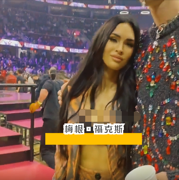 好莱坞|太像瓦妮莎了！好莱坞明星情侣亮相全明星，曾被称为最性感的女人