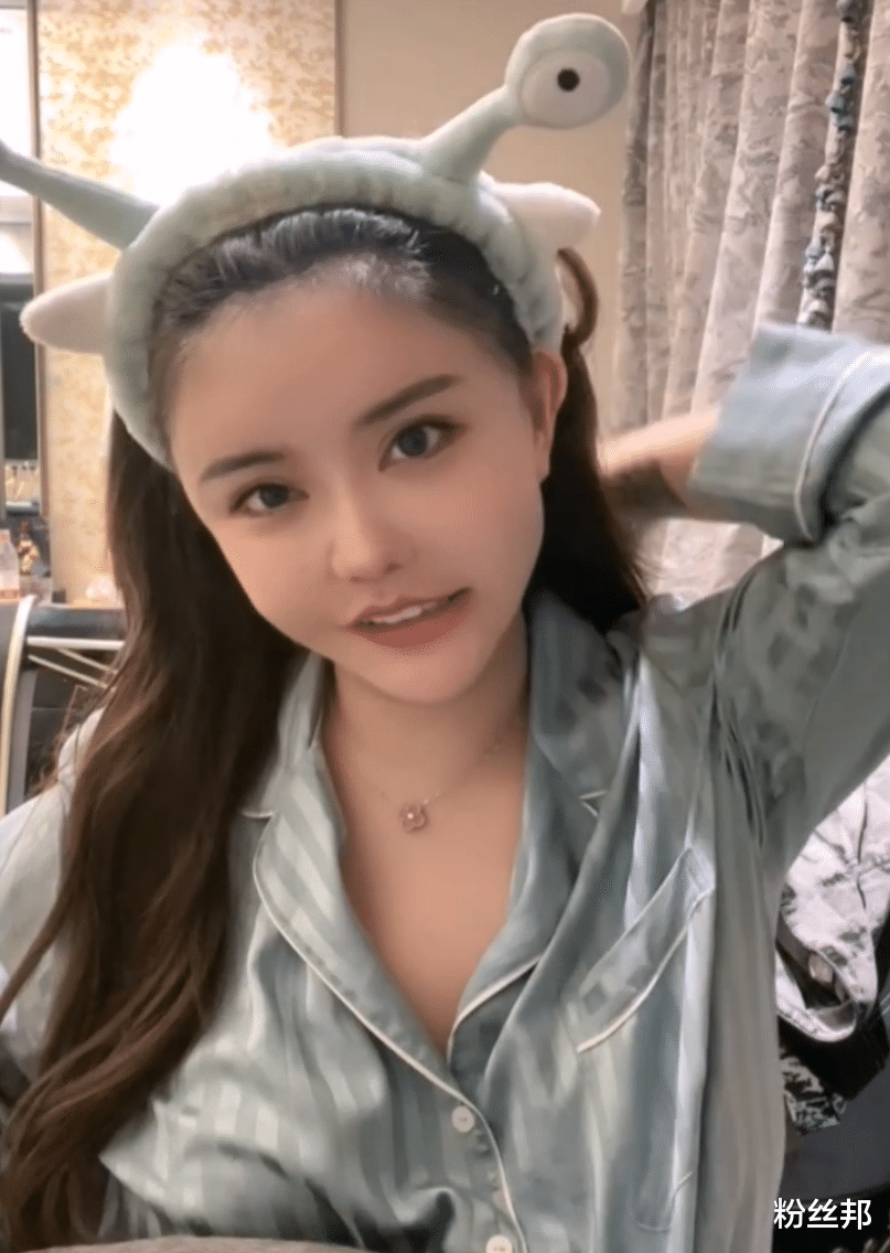 韩安冉|整容后被评价长得太“恐怖”,韩安冉怒怼网友:我是正常人类长相