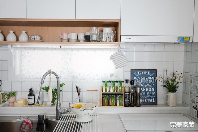 从玄关开始就像韩剧一样的美,不浮华不夸张,美的沁人心脾