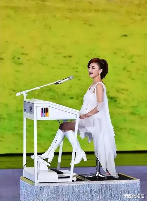 王小海|玖月奇迹罕见合体露面，王小海笑得很勉强，二人疑因事业复合