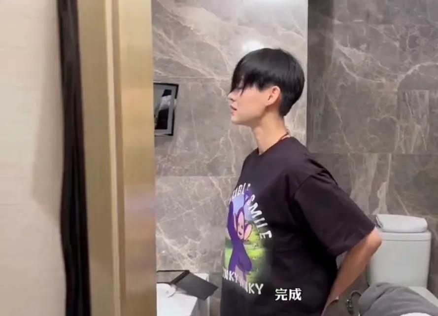 胡杏儿 胡杏儿为节目剪短发,老公用心给意见,三个儿子都说妈妈新发型靓