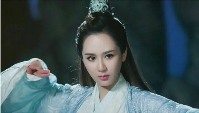 华晨宇|动脸动到“面目全非”的4位明星，华晨宇陈小纭上榜