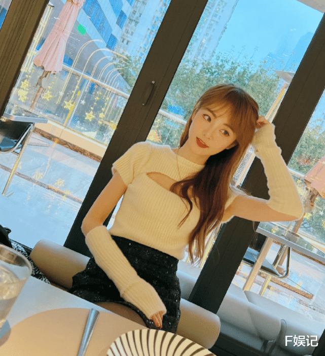 香港小姐|前港姐亚军当网红被讽不像港姐 长文反击：网红影响力随时比演员高