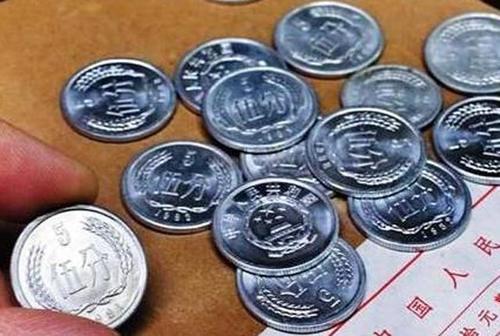 |这几种一元硬币收藏价值很高,别再随便花掉了,网友:很值钱?