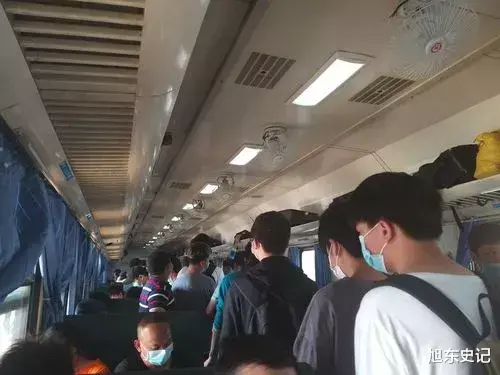 去农村同学家做客,竟发现村里有很多女大学生,而且还是被拐来的
