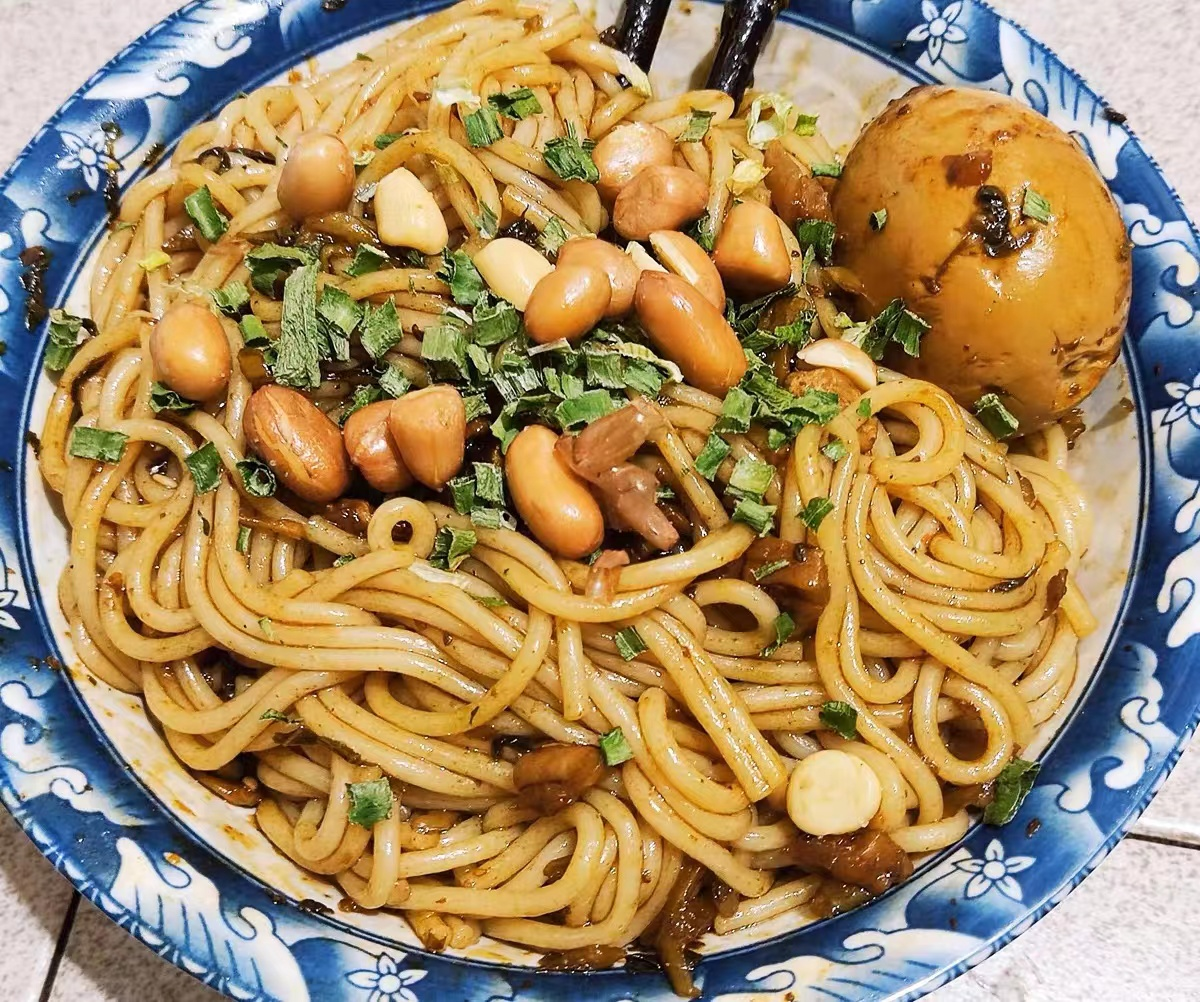 除了方便面，这4款速食面也值得囤货，量大便宜还饱腹，方便省事