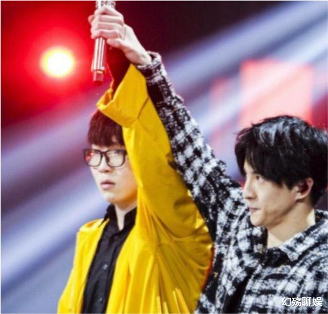 毛不易|毛不易为何能用歌声打动观众？