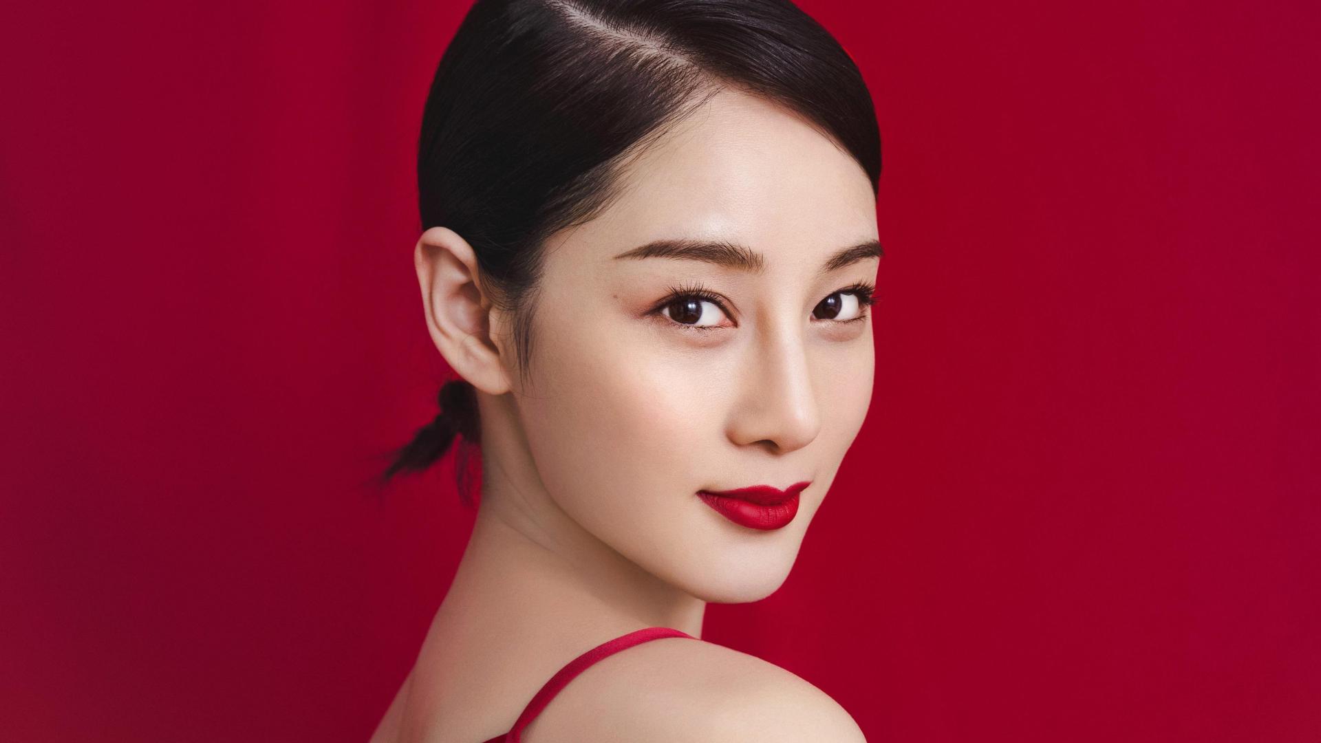 闫妮|脸没恢复就别接戏了，“馒头脸蛋”演啥都拉胯，这些演员不羞吗？