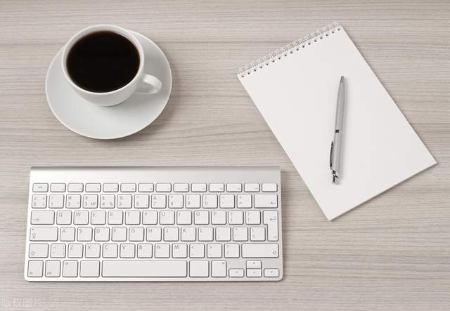 旗舰机|逆向思维：两个简单核心思维，搞懂了你就能在自媒体赚钱