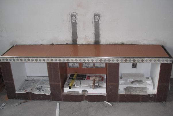 第一次到邻居家,见电视柜是砖砌的,就知道是乡下来的!